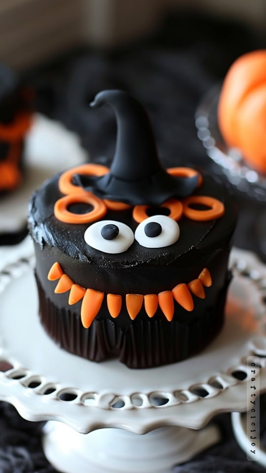 Halloween Cupcake Ideas: Easy Treats for a Hauntingly Good Time 22 Halloween Cupcake Ideas 22